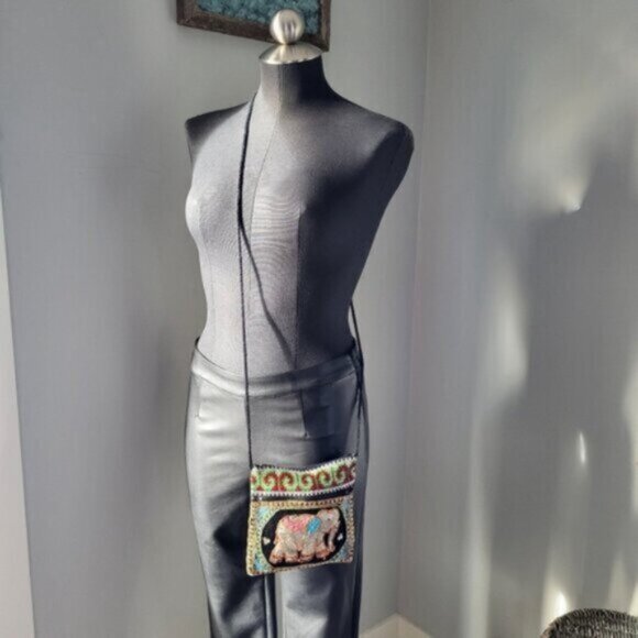 Embroidered Sequins & Beaded  Elephant design Crossbody Mini Purse - Picture 5 of 9